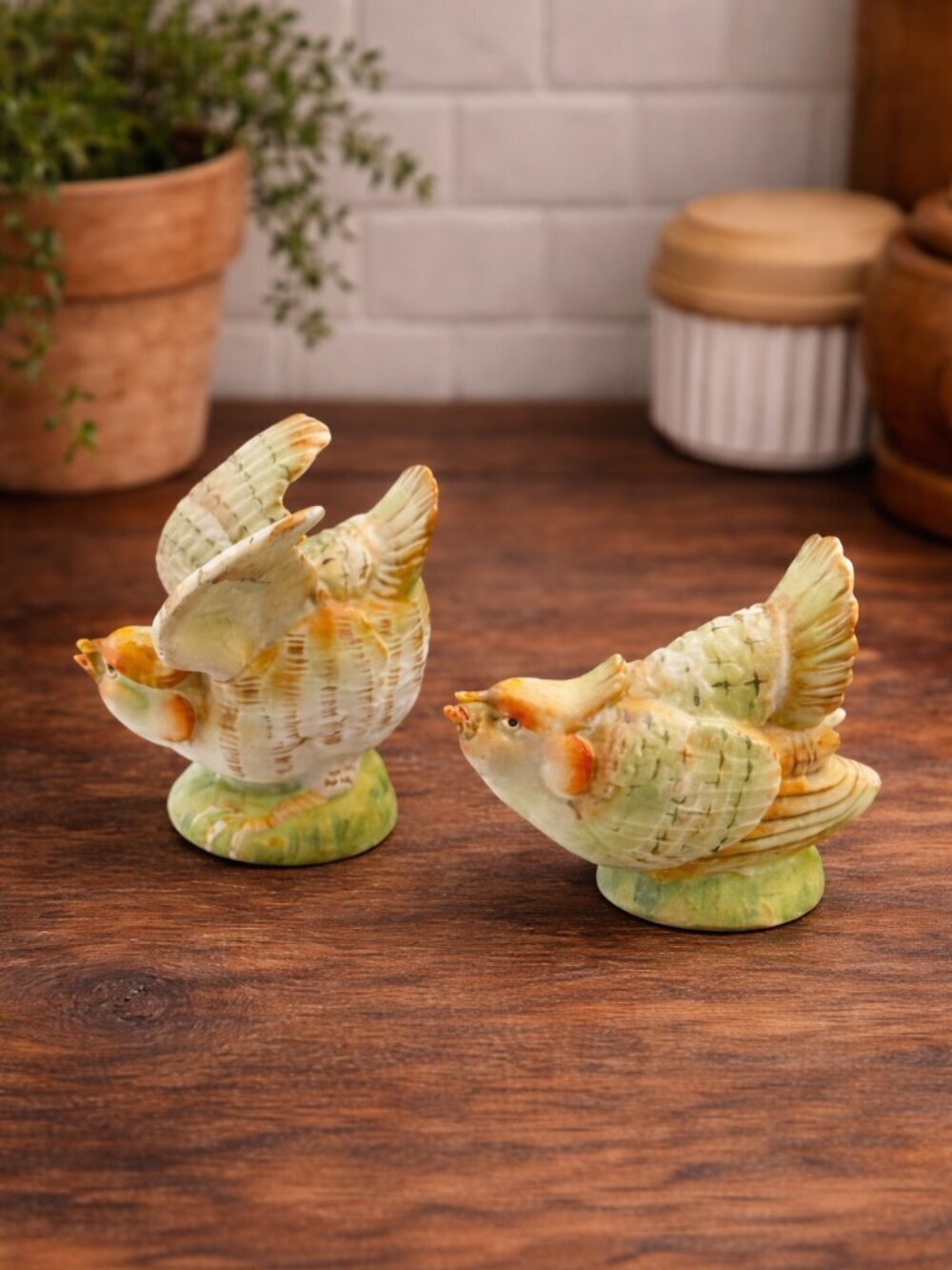 Vintage Japan Bird Salt & Pepper Shakers Mid Century Ceramic Pair